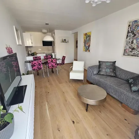 Apartman Charming Apartment Mari Znjan Split