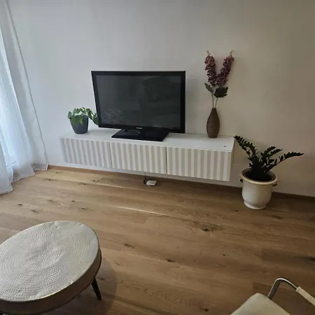 Charming Apartment Mari Znjan Split