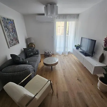 Apartamento Charming Apartment Mari Znjan